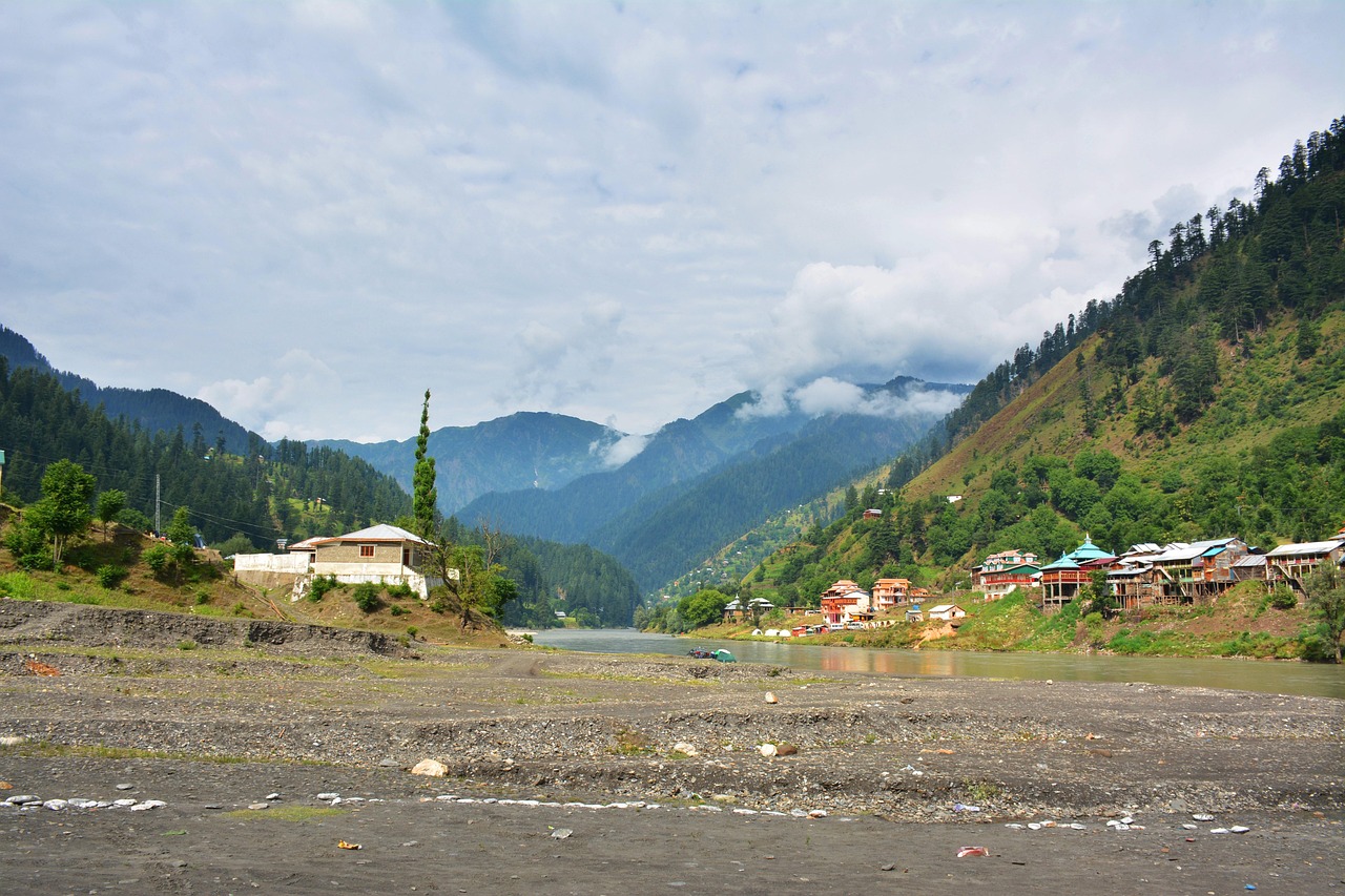 Herojski trenutak u Padovi: Brza reakcija prolaznika spasila život muškarcu iz automobila u rijeci